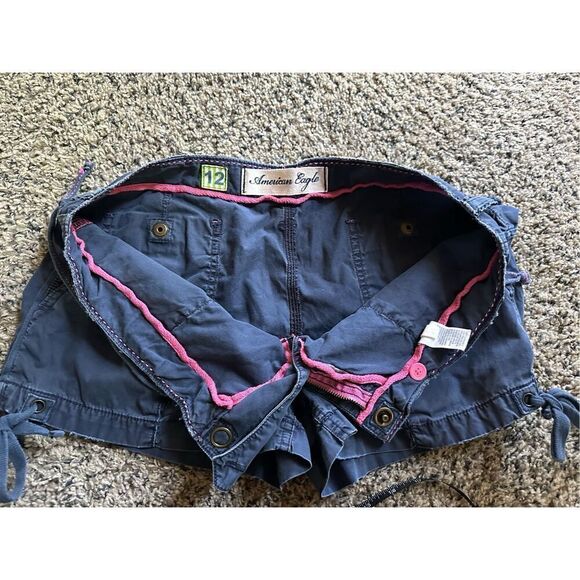 Vintage American eagle live your life shorts, size 12 blue with iconic pink eagl - Picture 4 of 9